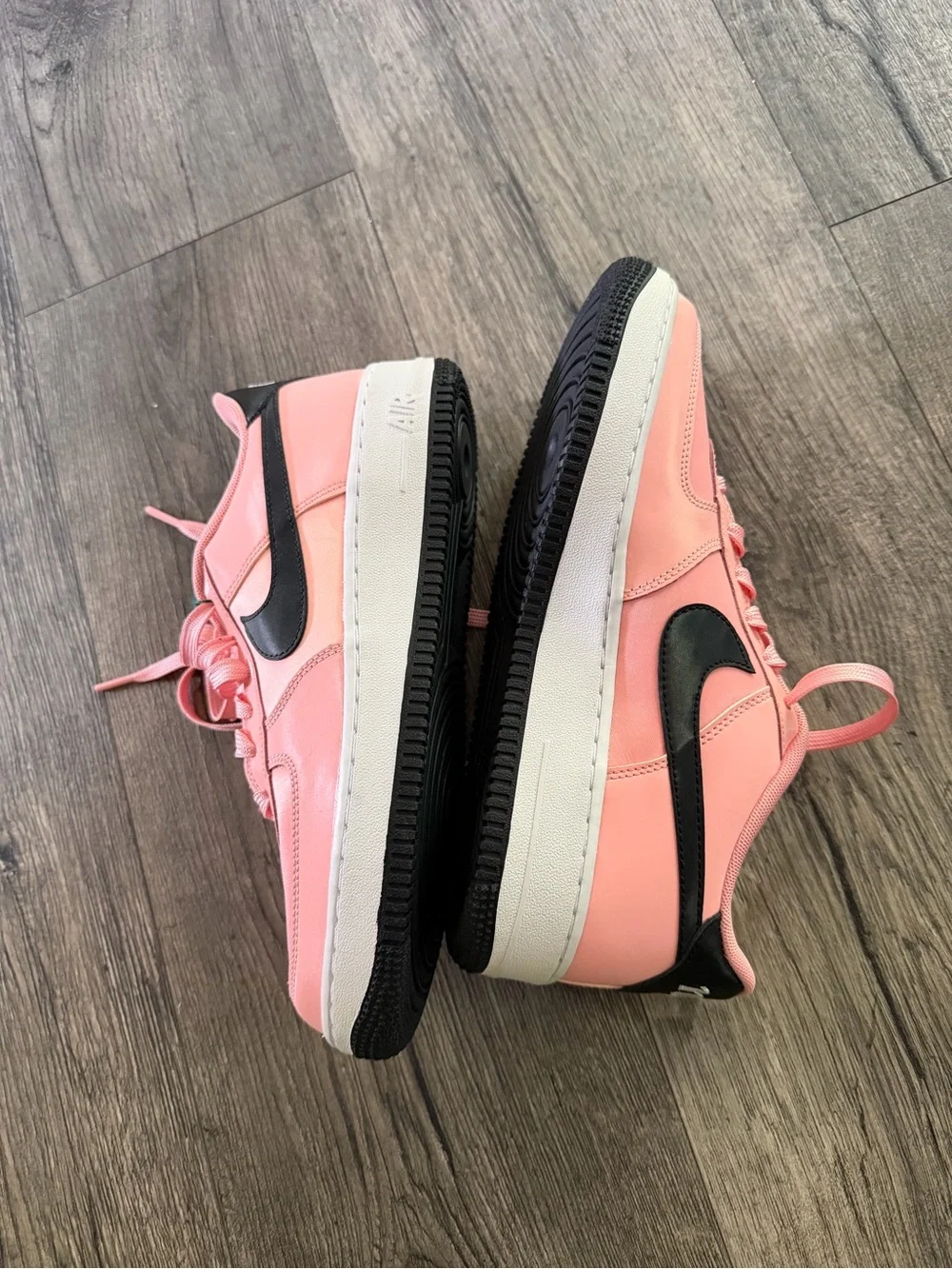Nike Pink and Black Women's Low-Top Sneakers
